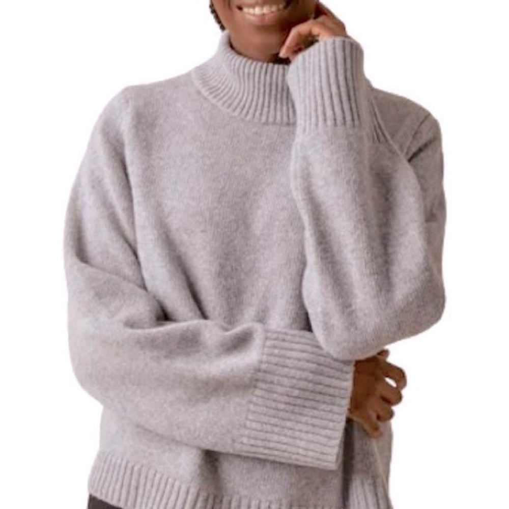 Breastfeeding wool sweater